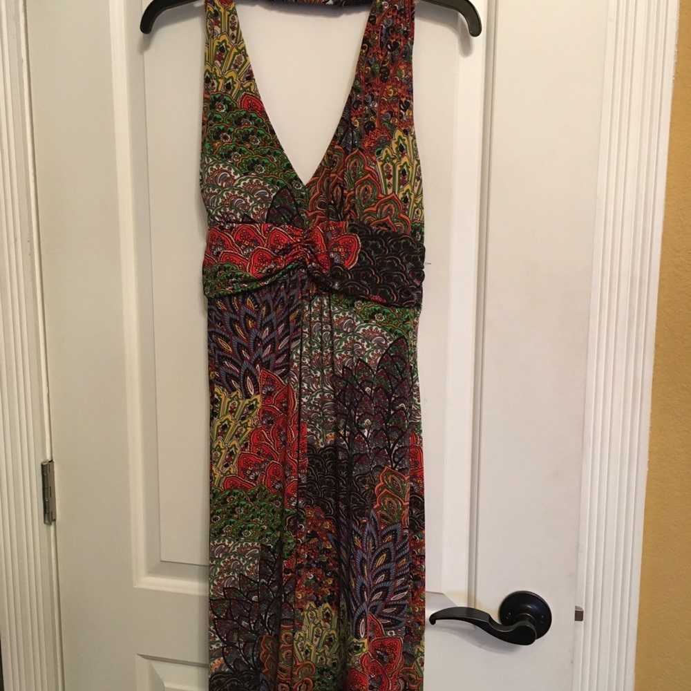 Multi-Color Paisley V-Neck halter Maxi Dress. NEW never worn, sexy!